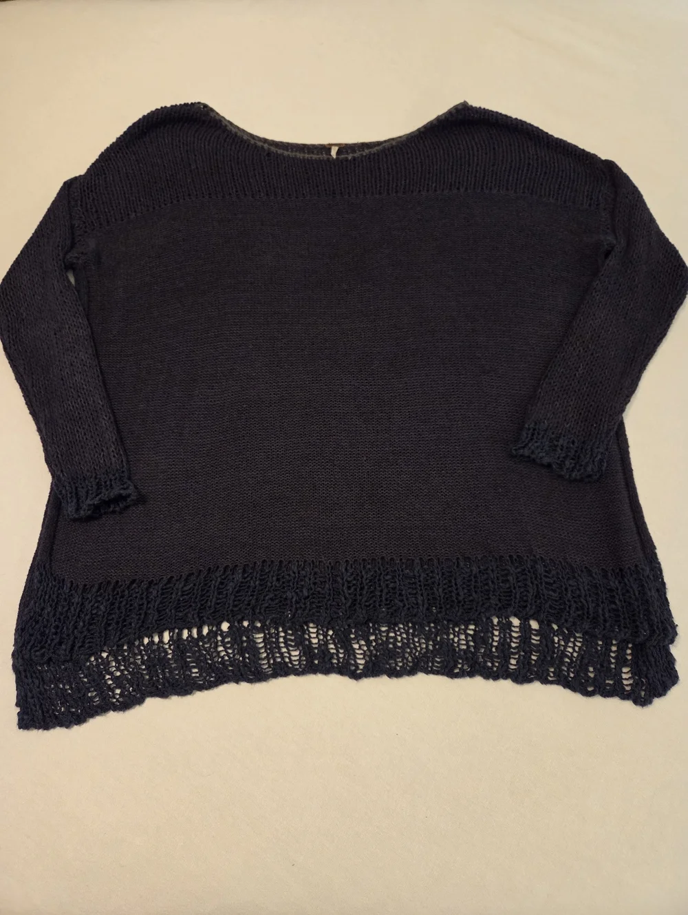 FREE PEOPLE Navy Blue Loose Open Knit Fringe Hem Oversized Boho Sweater Womens M